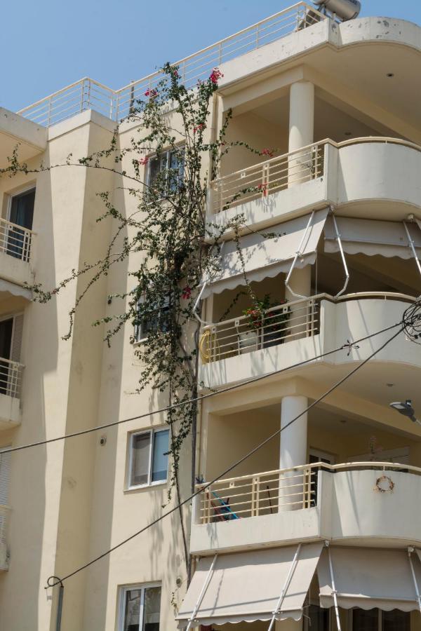 Nora'S Home Каламата Екстер'єр фото